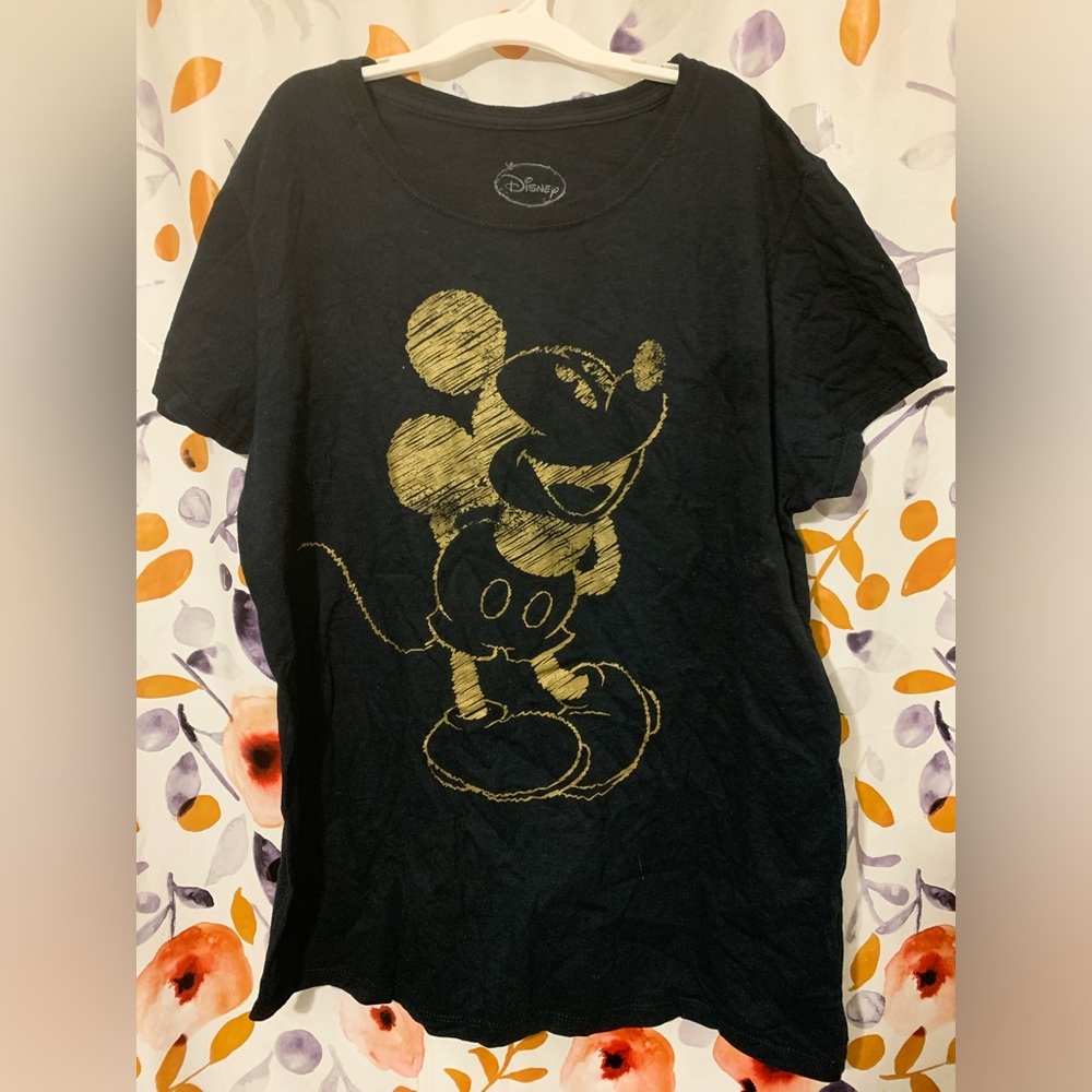 🔥5/$25 Disney Black Shirt with Silver Logo Sz XL